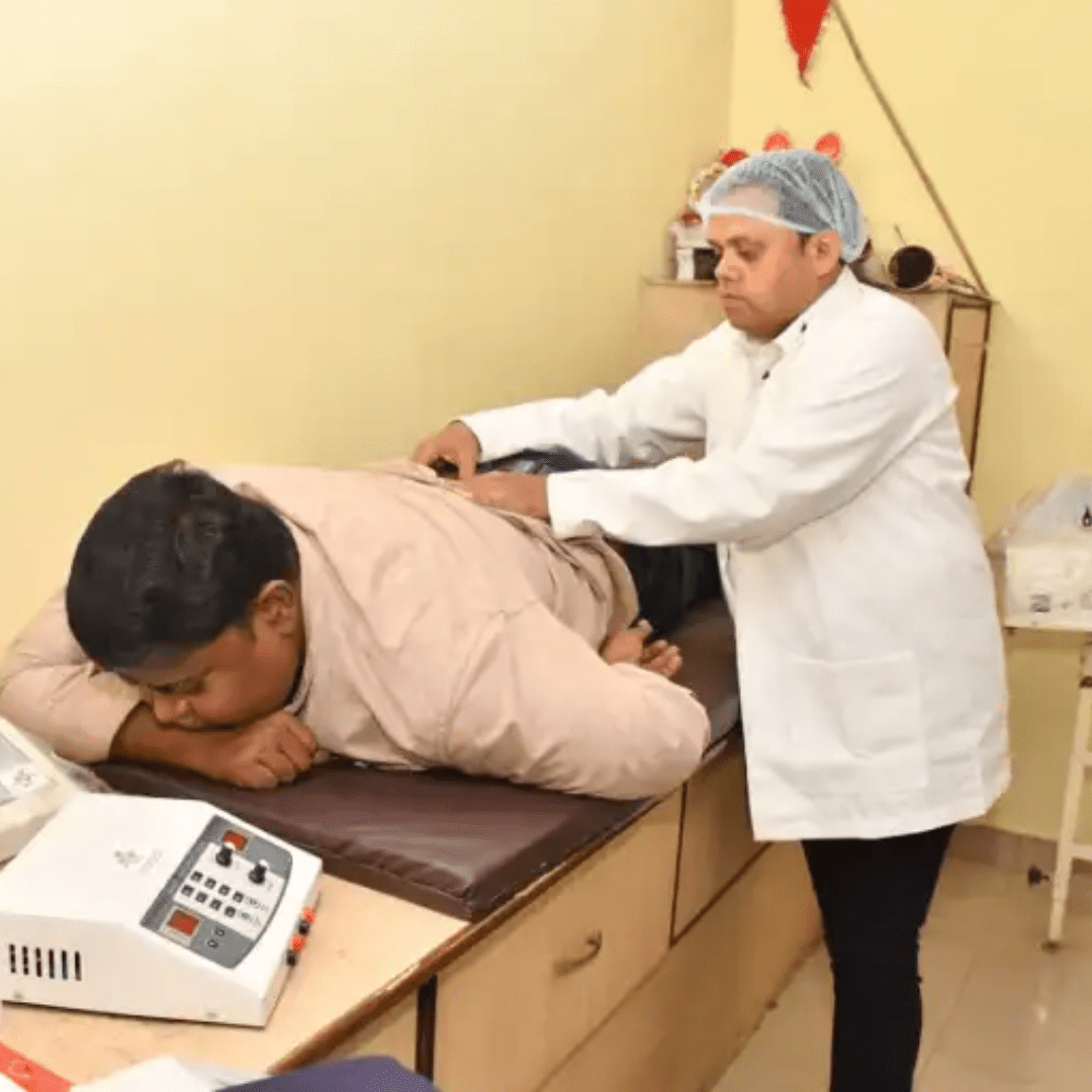 Back Pain Doctor in Kanpur